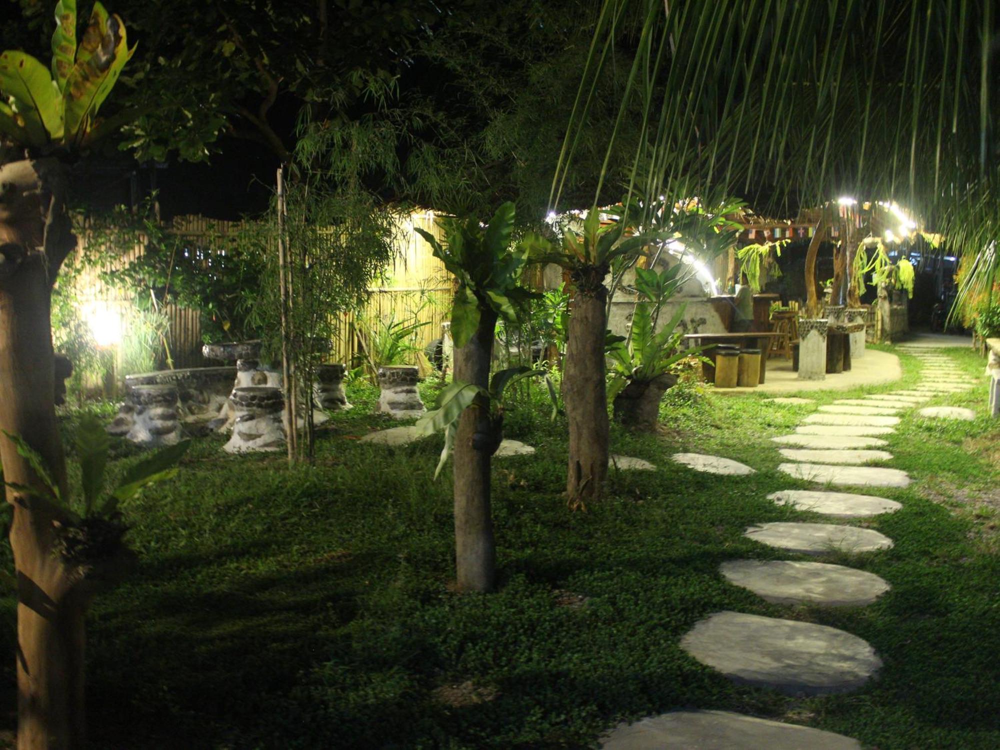 Eco Trekking Lodge, Bar & Jungle Tour'S Bukit Lawang Extérieur photo