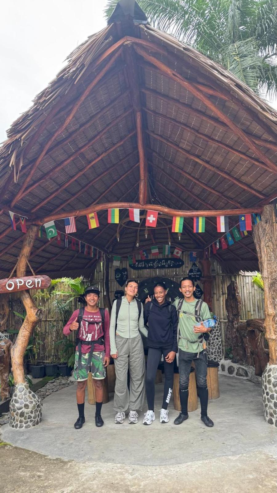 Eco Trekking Lodge, Bar & Jungle Tour'S Bukit Lawang Extérieur photo