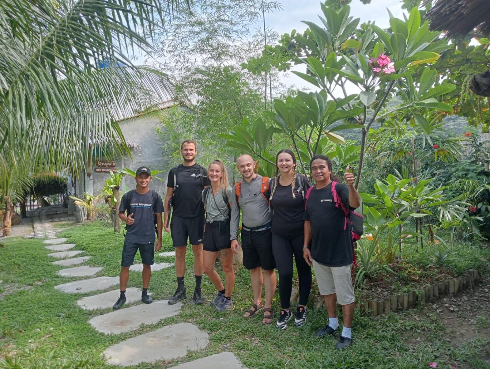 Eco Trekking Lodge, Bar & Jungle Tour'S Bukit Lawang Extérieur photo
