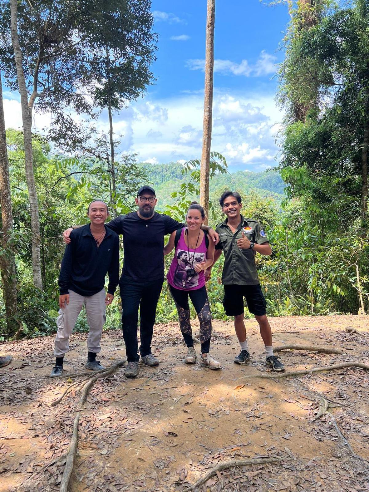 Eco Trekking Lodge, Bar & Jungle Tour'S Bukit Lawang Extérieur photo